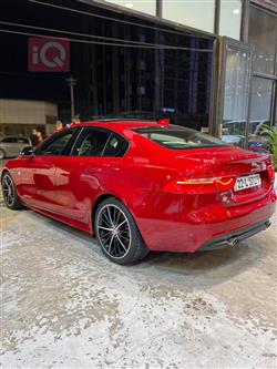جاكوار XE